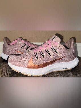 Nike Women’s Rose Pink Running Sneakers with Copper Swoosh 8.5 CI3803-200 Rose